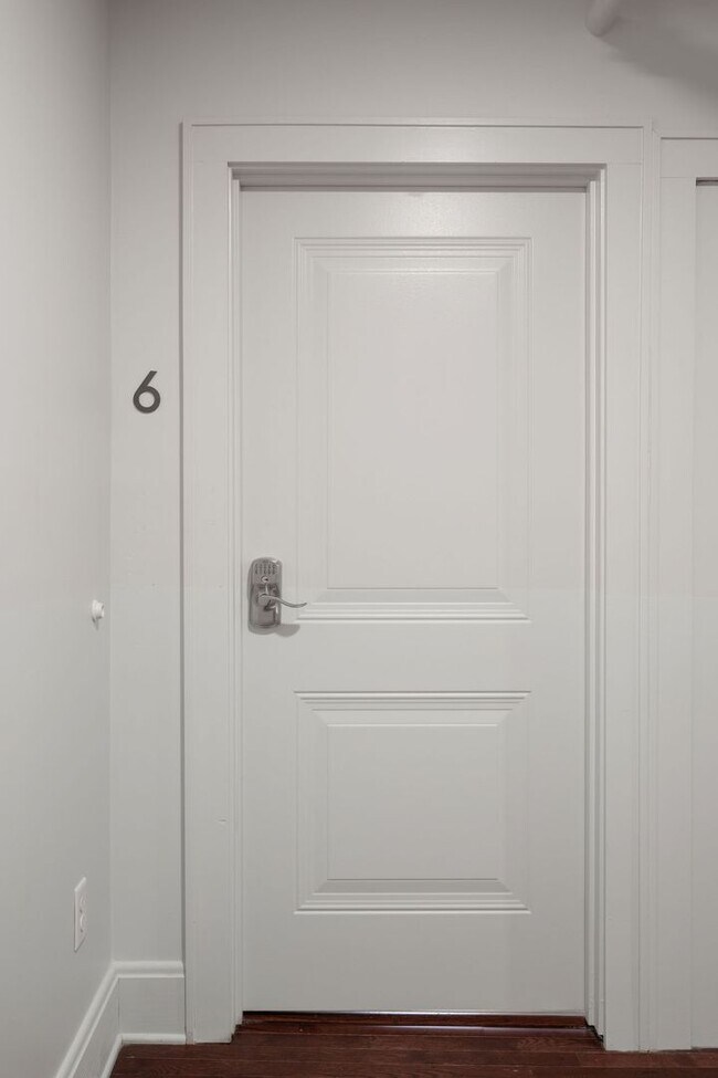 Building Photo - Coming Soon: 2BR Apartment – ETA 10/1/25