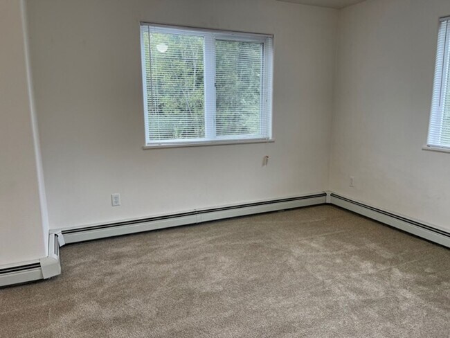 Building Photo - 4683 Bluegill Rd