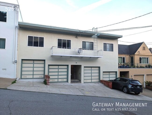 Building Photo - 525 Grand View Ave