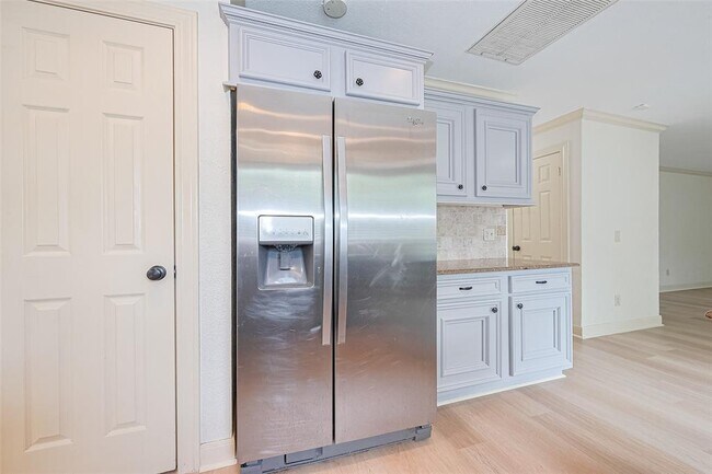 Building Photo - 3614 Bee Bayou Ln