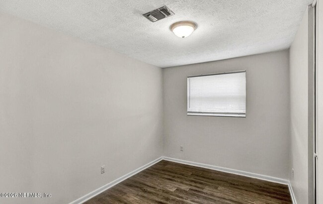 Building Photo - 5013 Chivalry Dr