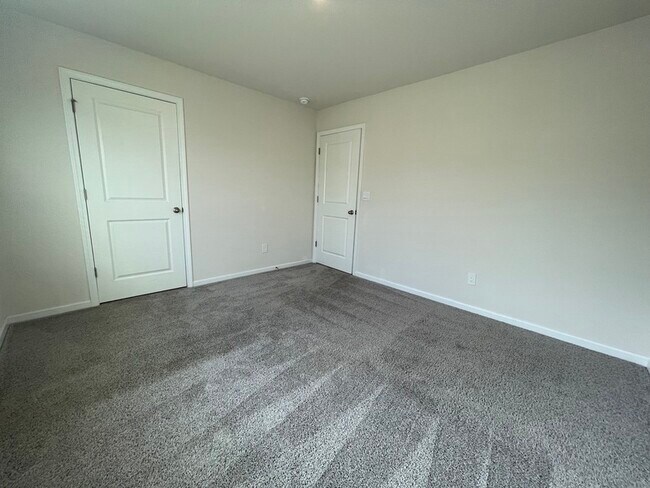 Building Photo - 11009 Austin Estates Dr