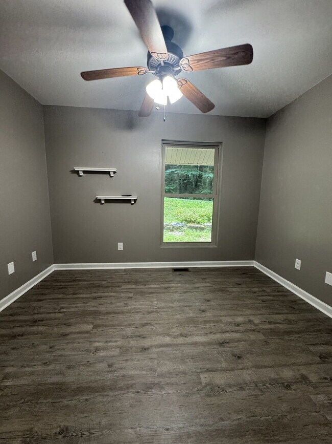 Building Photo - 46 Madison Heights Dr
