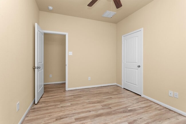 Building Photo - 24734 Colonial Maple Dr