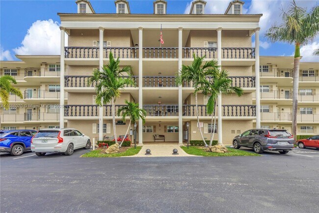 Building Photo - 440 Paradise Isle Blvd