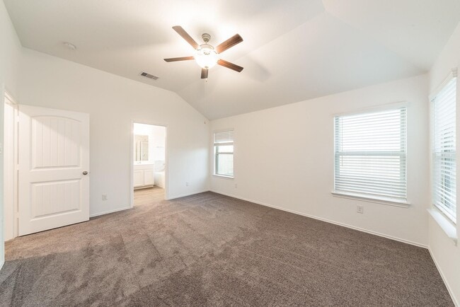 Building Photo - 26026 Steele Flower Dr
