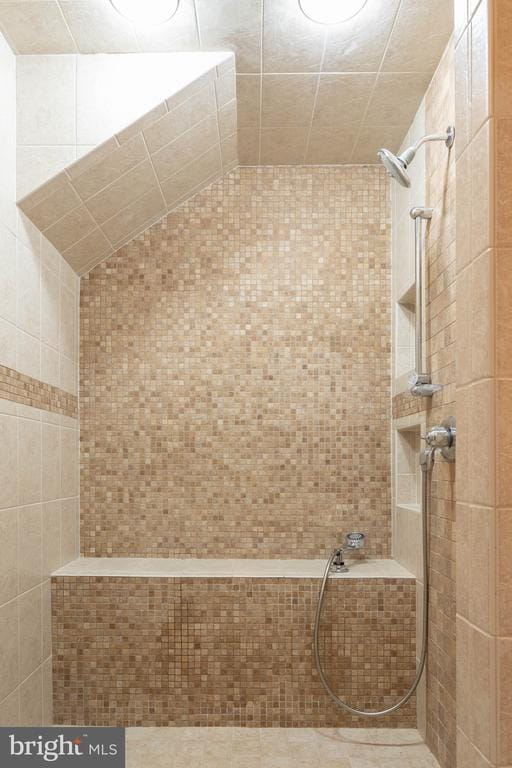 Building Photo - 3351 Beechcliff Dr