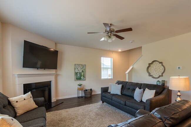 Building Photo - 438 Furlough Dr
