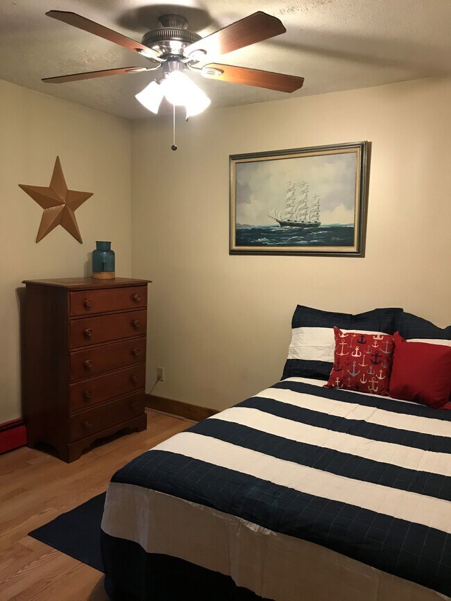 bedroom 2 - 11 Hoffman St