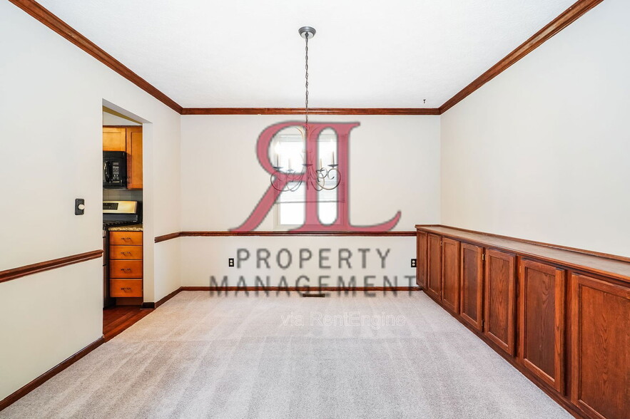 Building Photo - 266 Gurgun Ln