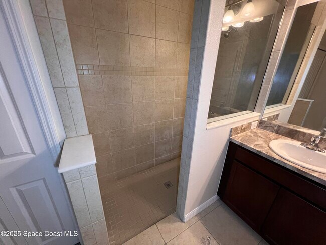 Building Photo - 774 Alfonso Ave SE