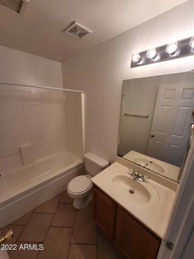 Building Photo - 11202 W Turney Ave