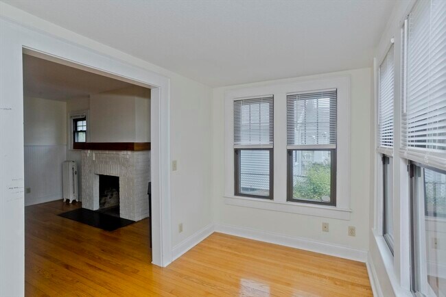 Building Photo - 57 Woods Ave