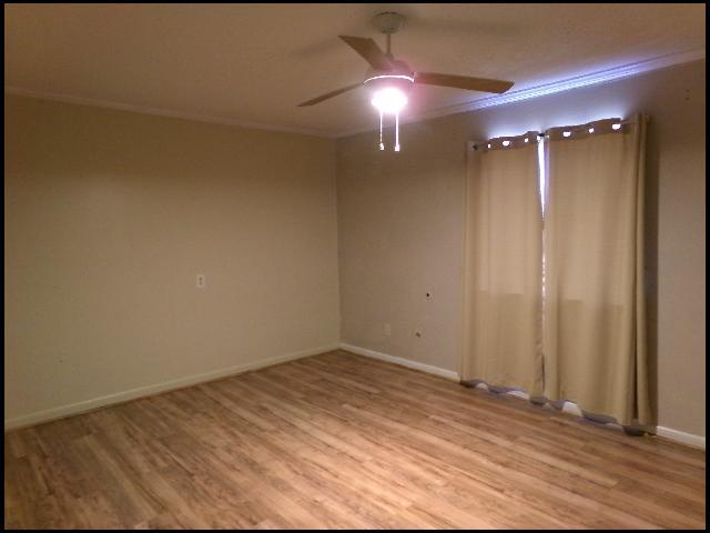 Building Photo - 11320 Southridge Dr