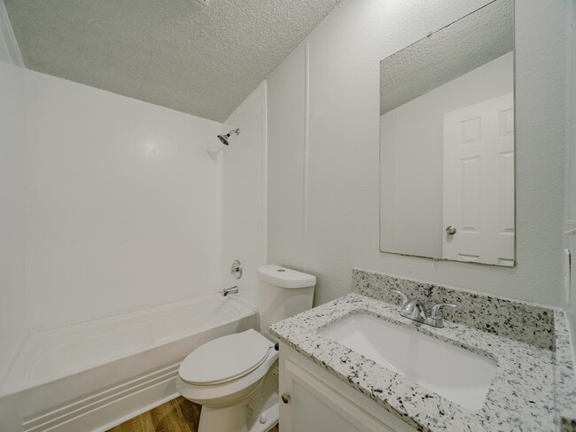 Building Photo - 462 Big Salty Ln
