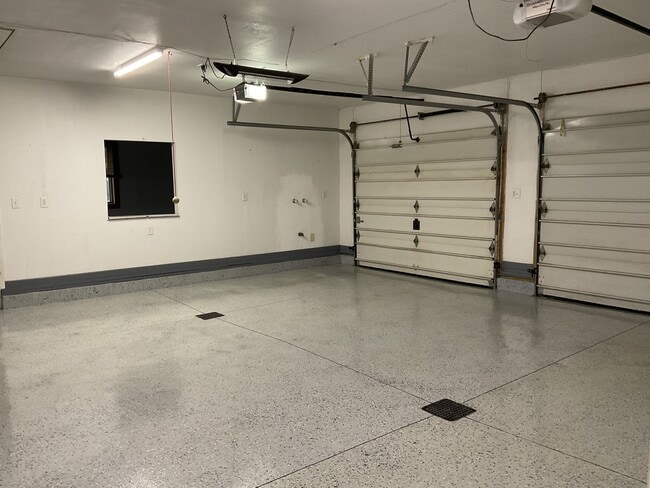 Building Photo - 10421 Yoder Rd