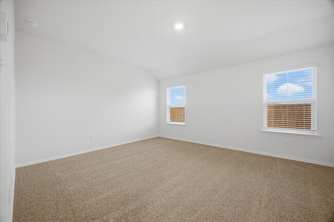 Building Photo - 2307 Albert Ln