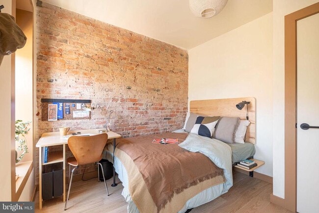 Building Photo - 2021 4th St NW