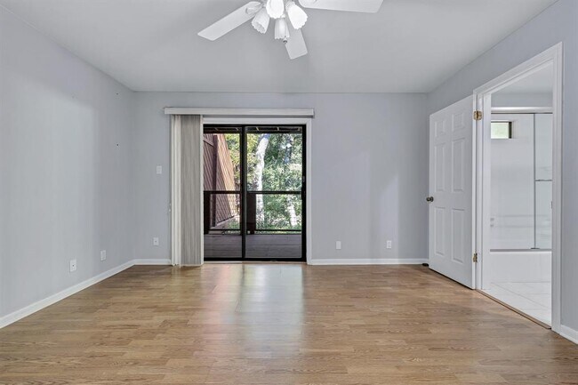 Building Photo - 3406 Westside Cove