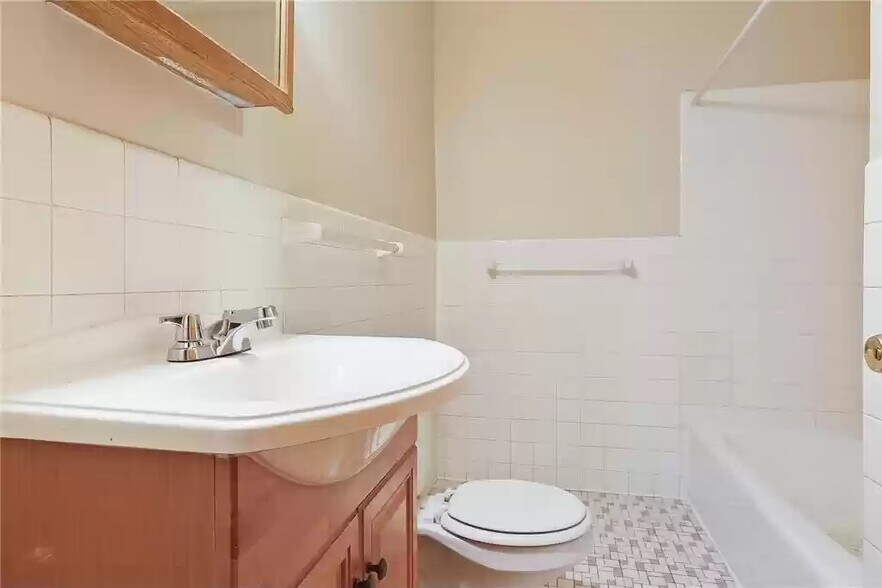 Bathroom - 2243 Pierce St NE