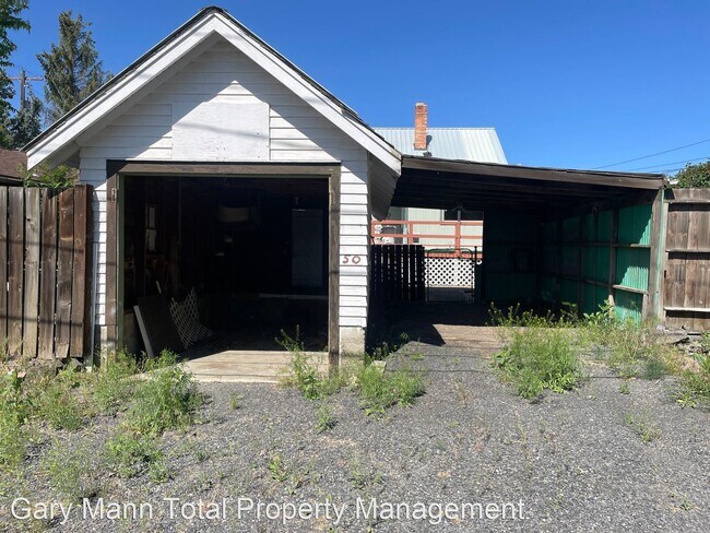 Building Photo - 4 br, 2 bath House - 50 Fir ST S