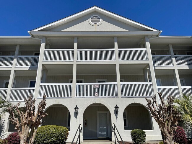Building Photo - 4420 Eastport Blvd