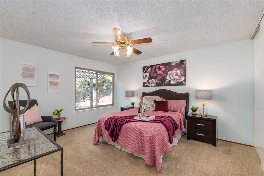 Building Photo - 5951 Hansen Dr