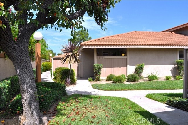 Primary Photo - 2142 Foxglove Rd