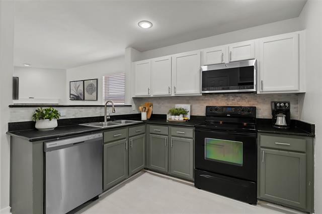 Building Photo - 2013 Finch Cove