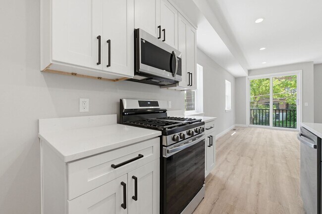 Building Photo - 4728 Walworth Ave