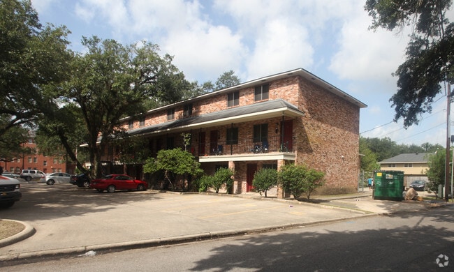 Primary Photo - 1110 Lamar St