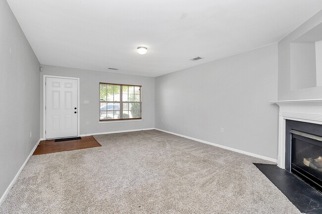 Building Photo - 115 Hunslet Cir