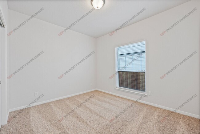 Building Photo - 2221 Chia Ct
