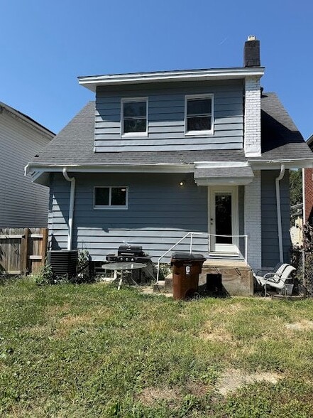 Building Photo - 3156 Rosina Ave