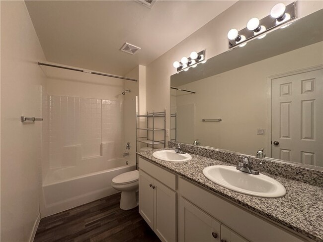 Building Photo - 1624 Paige Dr