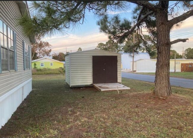 Building Photo - 19610 Alta Vista Dr