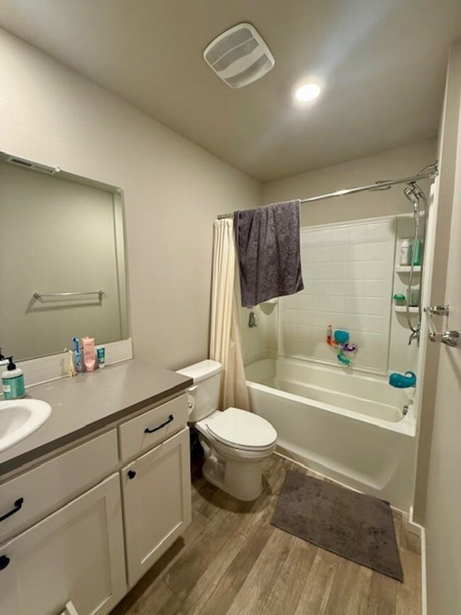 Building Photo - Spacious 4-Bedroom D.R. Horton Home – Great Location in Stone Creek!