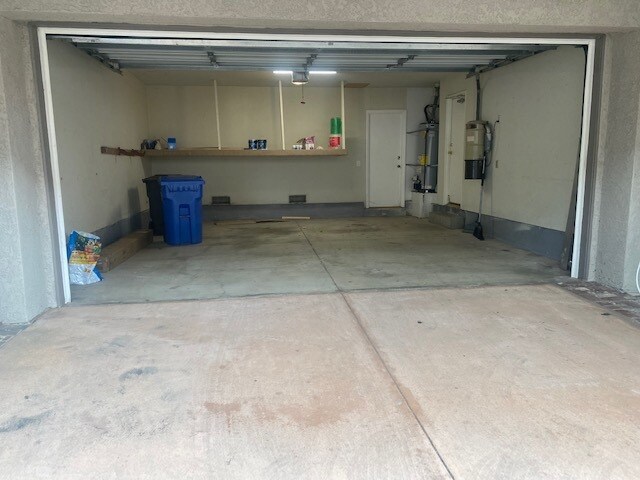 Building Photo - 2603 Vanderbilt Ln