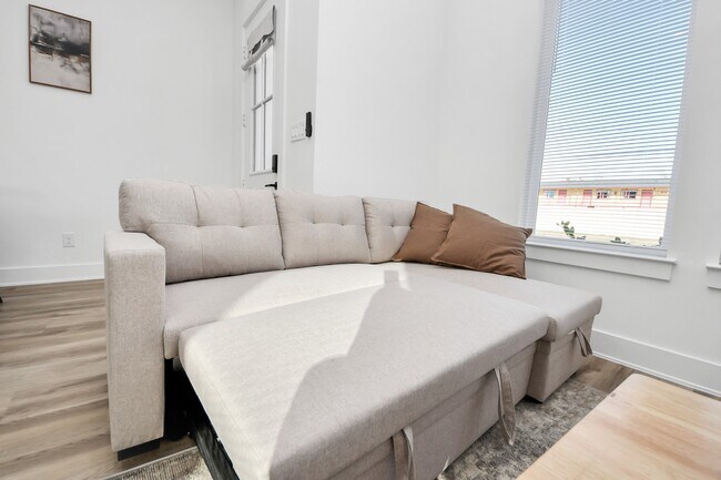 Building Photo - 3909 Maggie St