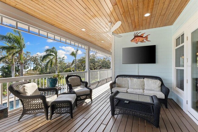 Building Photo - 450 Bayshore Dr