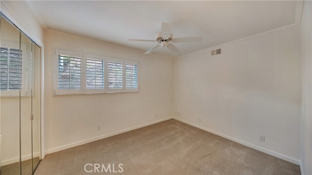 Building Photo - 726 Kendall Dr