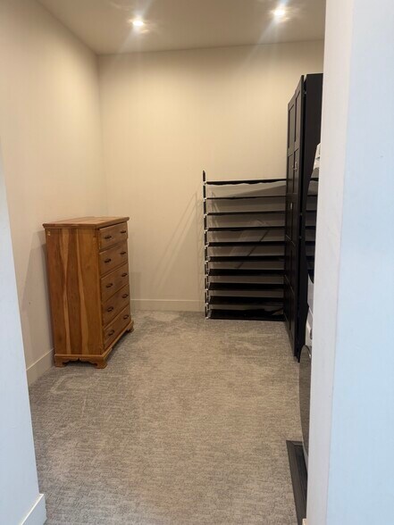 Building Photo - 2812 Cowley Way