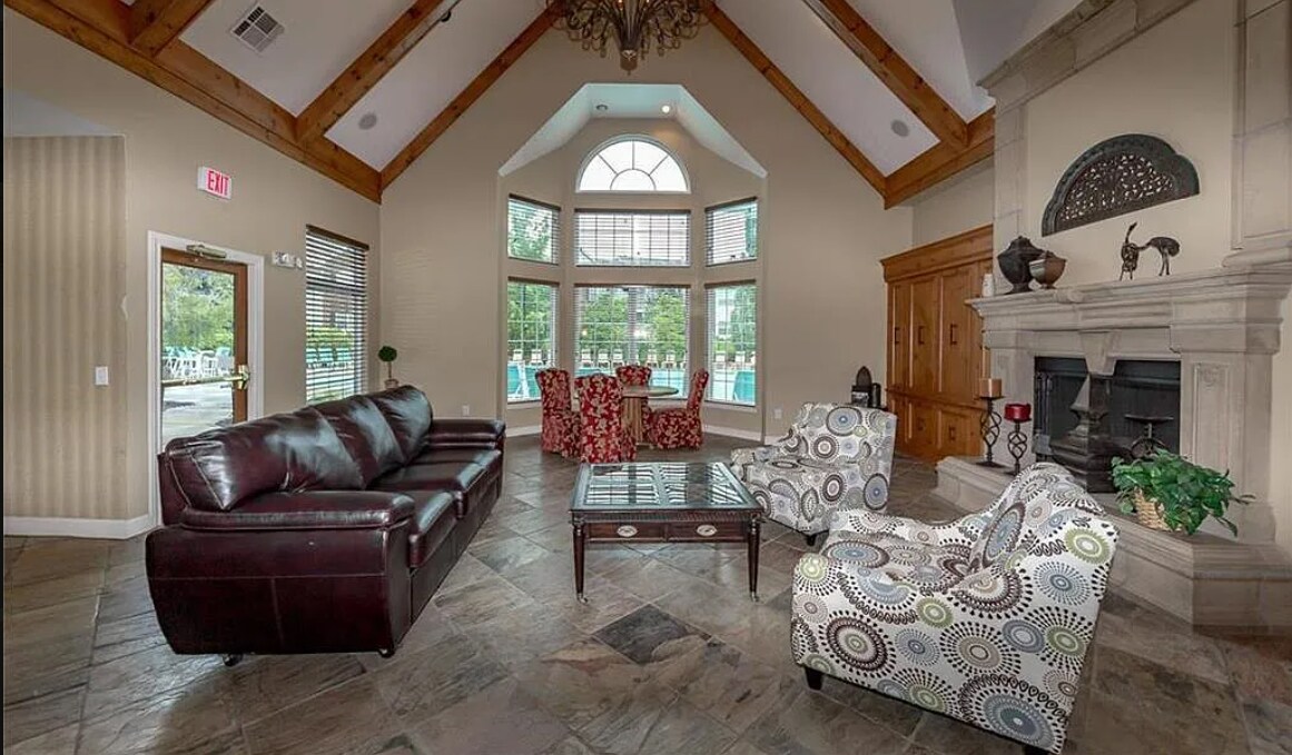 Building Photo - 11619 Tomahawk Creek Pky