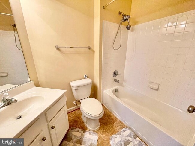 Building Photo - 155 Short Branch Rd