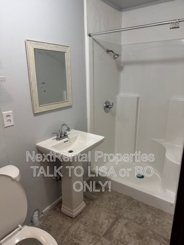 Building Photo - 2144 Napoleon Ave