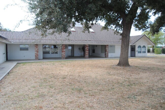 Building Photo - 14500 Maricopa Hwy