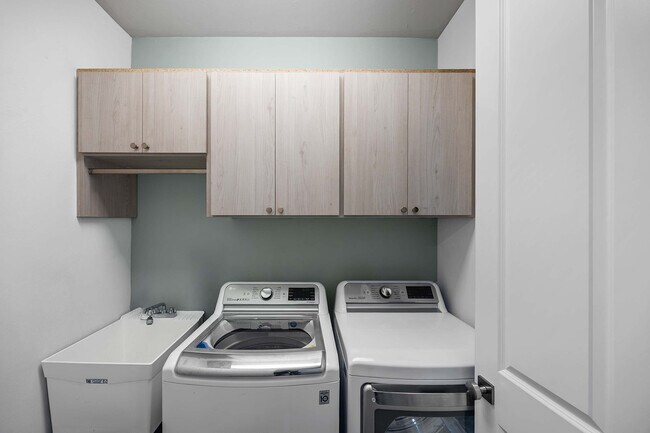 Building Photo - 10620 Gulf Shore Dr