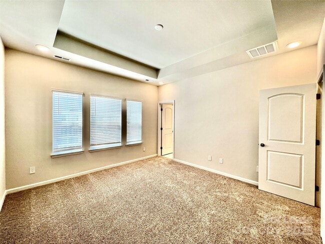 Building Photo - 15022 Camus Ct