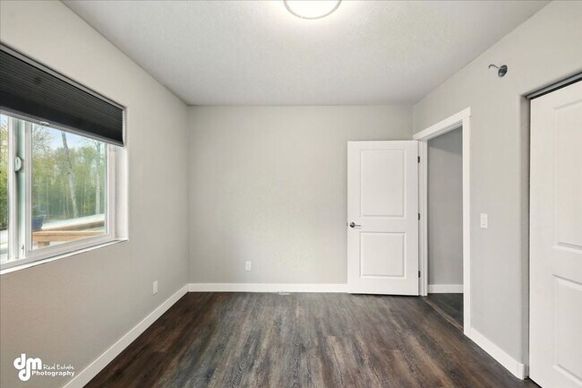 Building Photo - 8561 W Cormorant Way