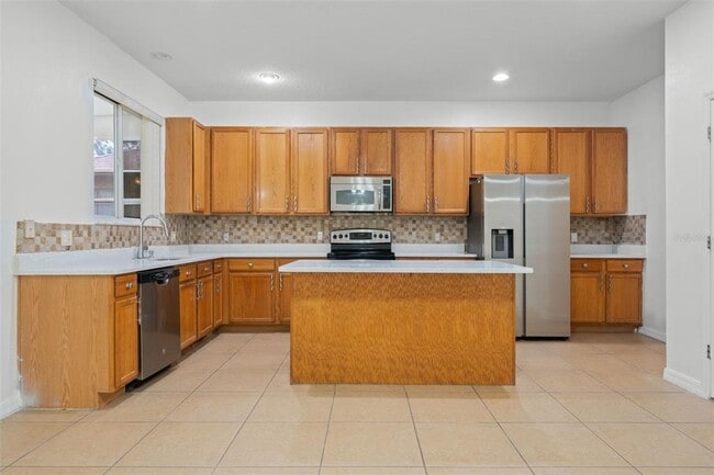 Building Photo - 2830 Paynes Prairie Cir